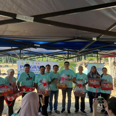 Program Pembersihan Pantai Beach Clean Up 5