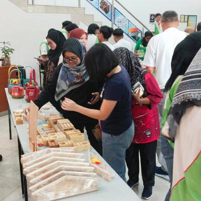 Taklimat Pengasingan Sisa Di Punca Dan Pameran Upcycle Di Aident Corporation 1