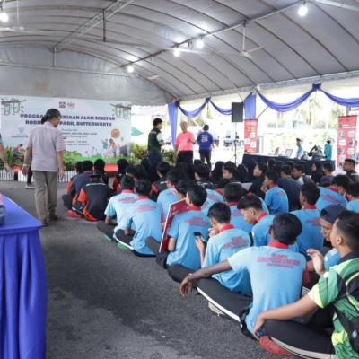 Program Kecerian Alam Sekitar Di Pantai Robina 9