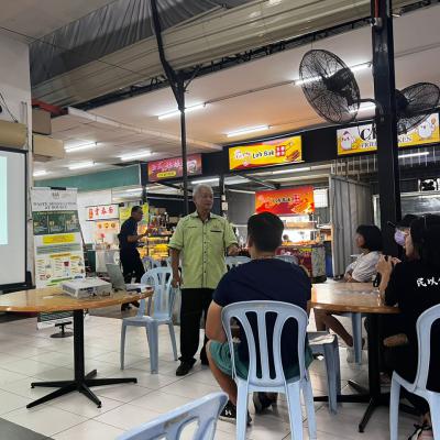 Taklimat Pengasingan Sisa Di Punca Kepada Peniaga Medan Selera 888 5