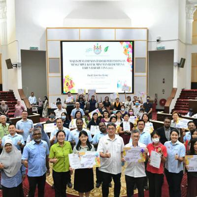 Majlis Penyampaian Hadiah Bagi Pertandingan Mengumpul Kotak Minuman Sempena Tahun Baru Cina 2023