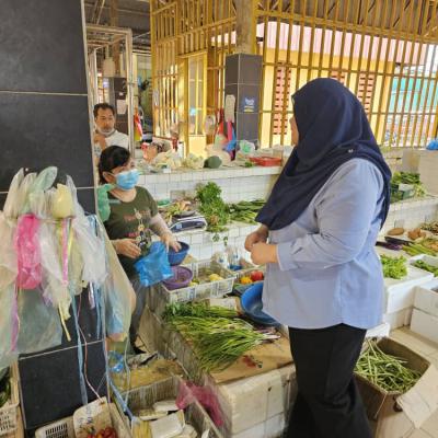 Penyerahan Tong Sisa Organik Kepada Gerai Say 9