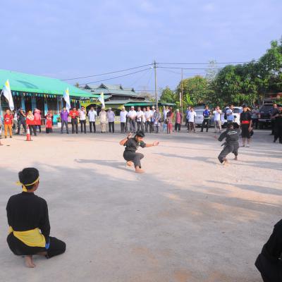 Penyampaian Hadiah Halaman Rumah Bersih Guar Kepayang 3