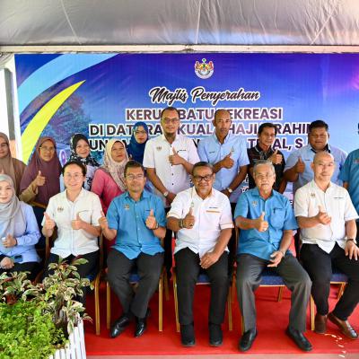 Majlis Penyerahan Kerusi Batu Rekreasi Di Dataran Kuala Haji Ibrahim Sungai Acheh 1