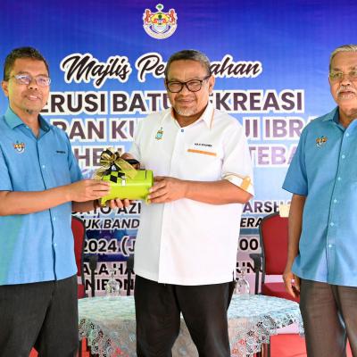 Majlis Penyerahan Kerusi Batu Rekreasi Di Dataran Kuala Haji Ibrahim Sungai Acheh 3
